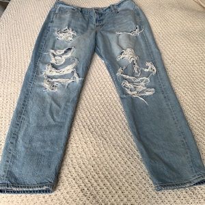 American Eagle High Waist Mom Jeans
